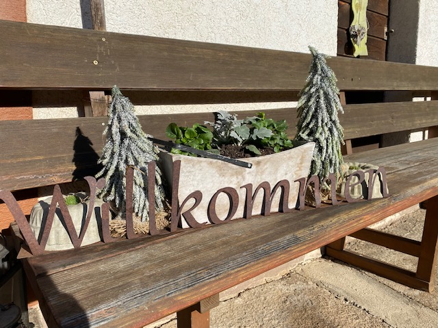 tl_files/bachhuesli/Herzlich Willkommen Schild.jpg